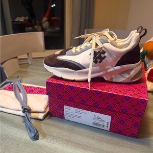 EUC Tory Burch Good Luck Trainer 9.5